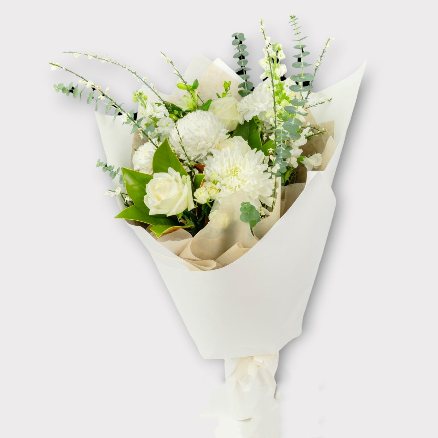 04 Elegant Whites Bouquet